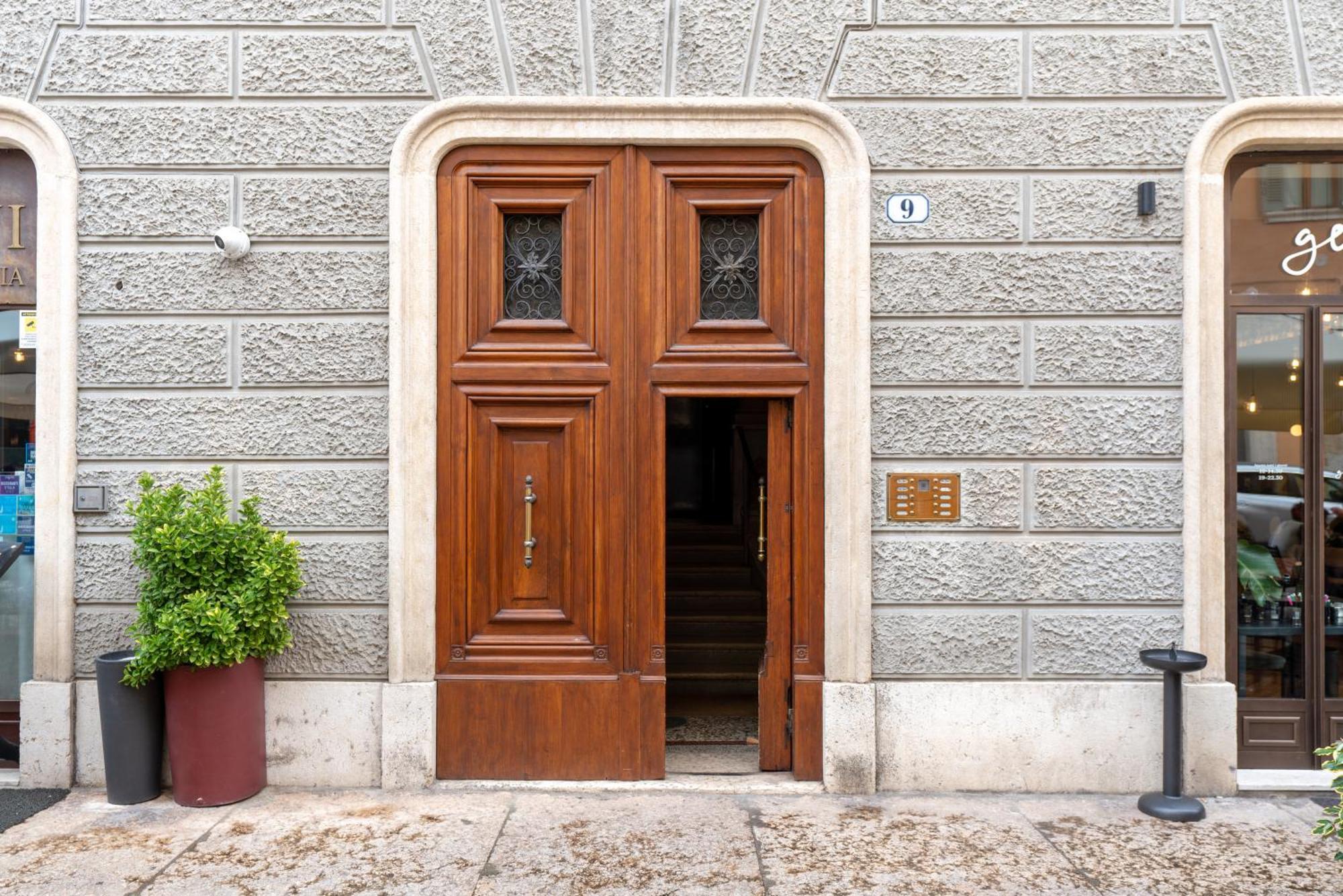 Palazzo Biasini By Postcardsfrom 호텔 베로나 외부 사진