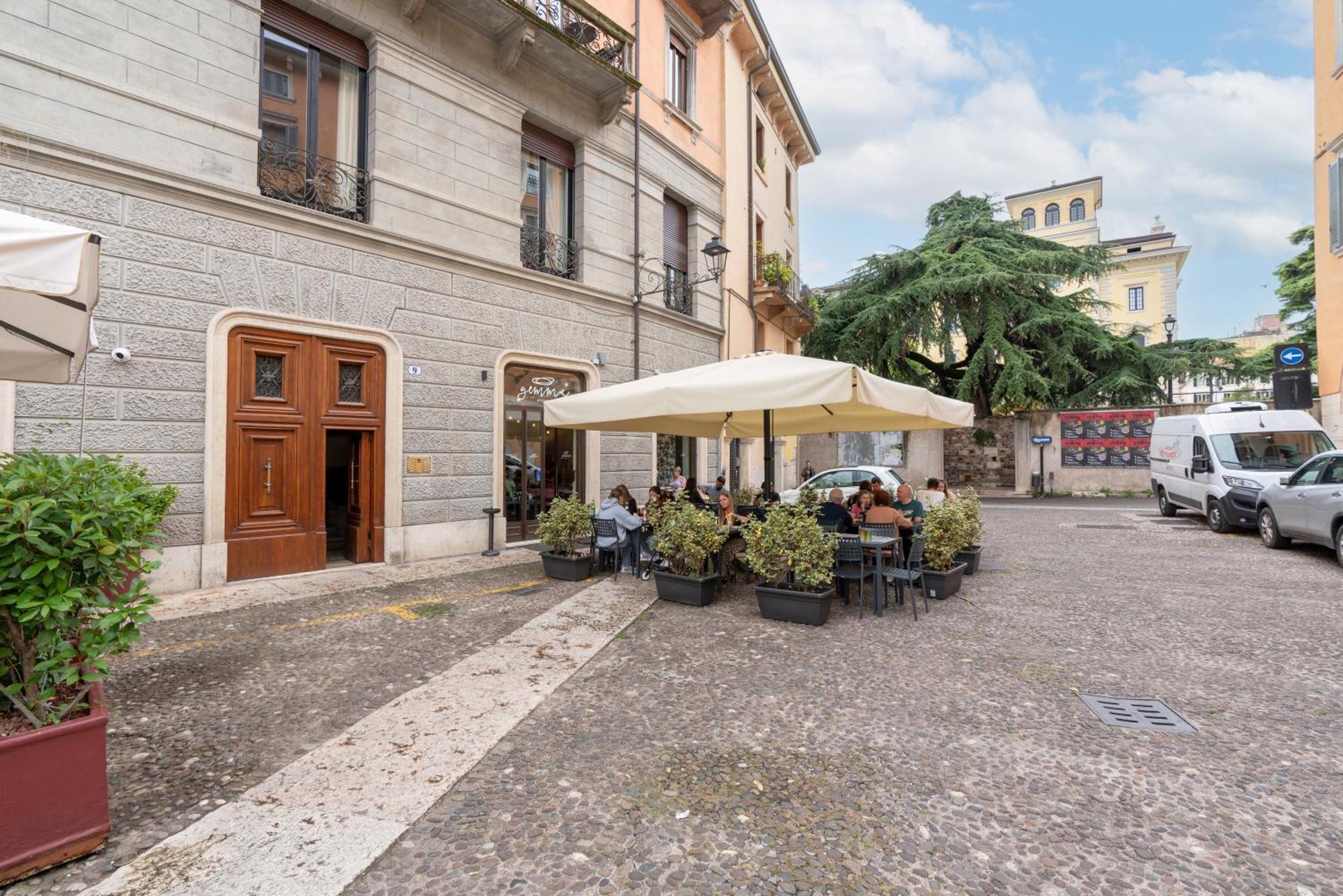 Palazzo Biasini By Postcardsfrom 호텔 베로나 외부 사진
